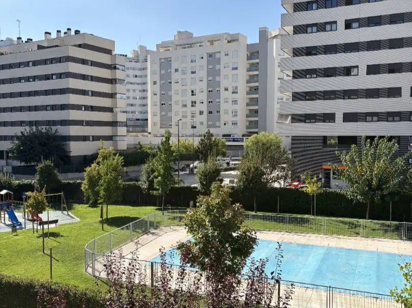 Vista exterior de Pis en venda en Primera Fase - Nuevo Tres Cantos