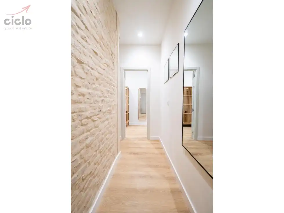 Piso de alquiler en Sevilla con Terraza, Piscina y Amueblado