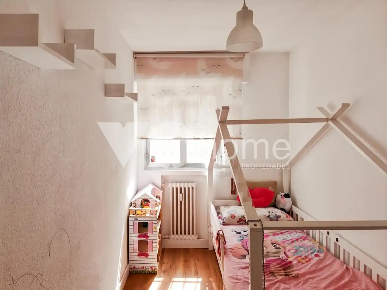 Habitación de Planta baja en venta en Madrid con Calefacción