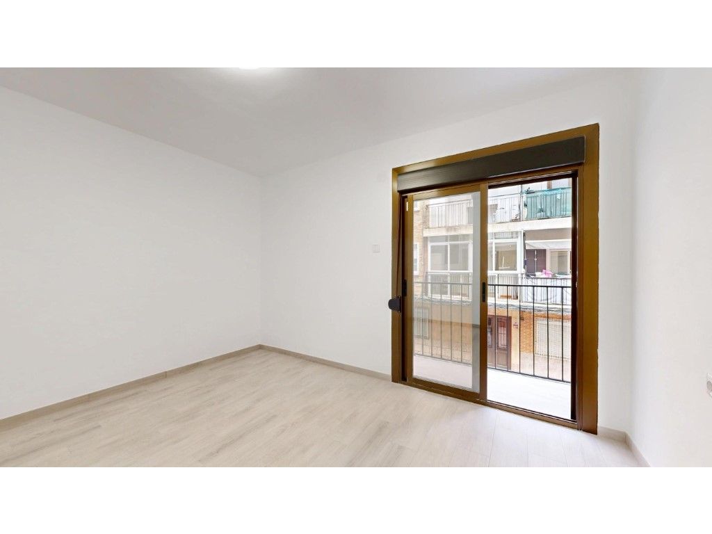Bedroom of Flat for sale in Torrent  with Balcony