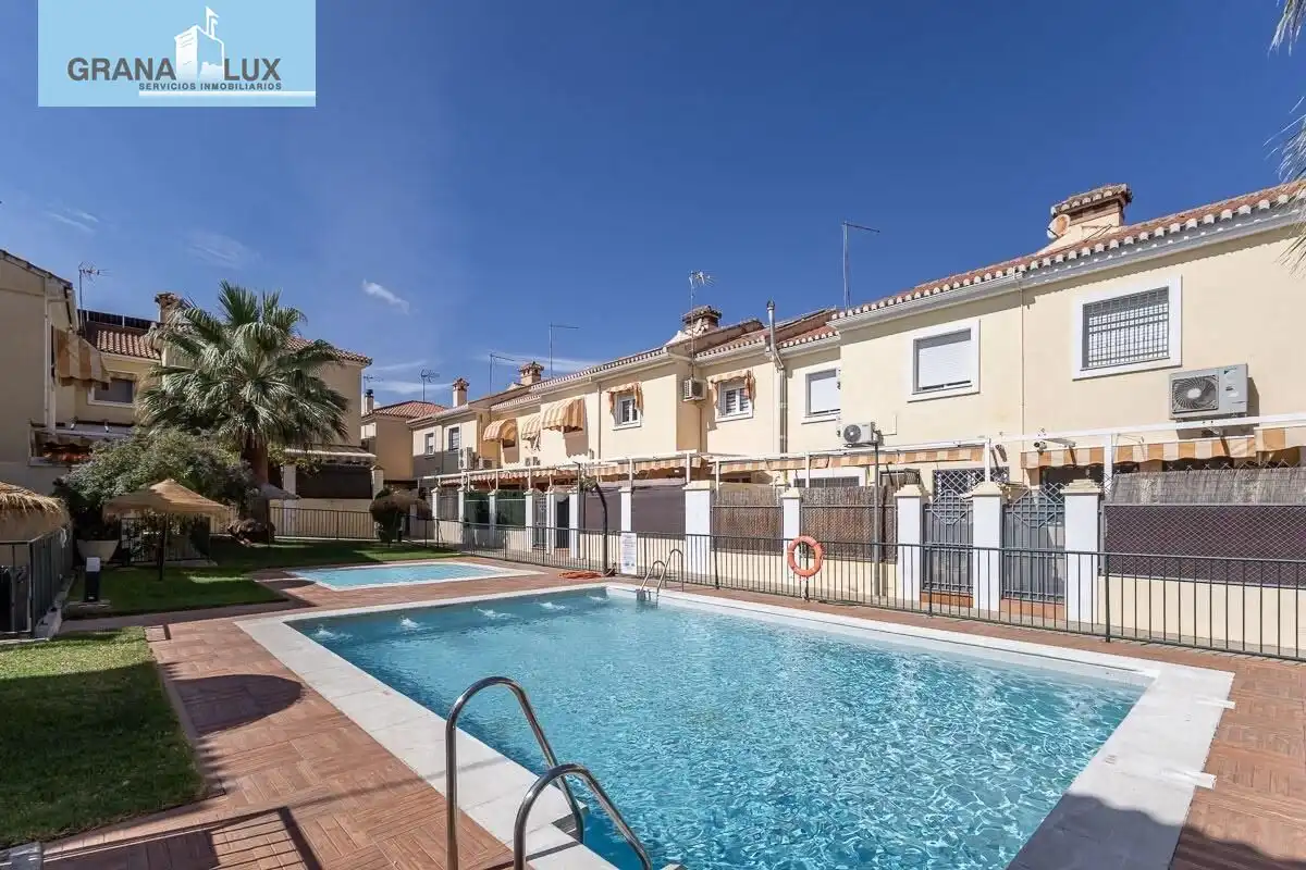 Maison avec piscine à vendre à Calle del Caserío Los Llanos