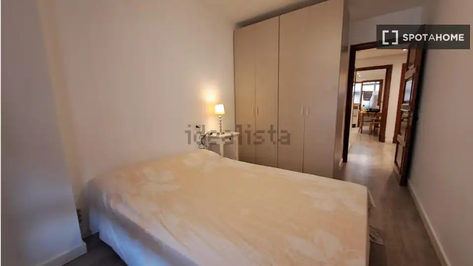 Bedroom of Flat for share in  Palma de Mallorca  with Air Conditioner, Terrace and Furnished