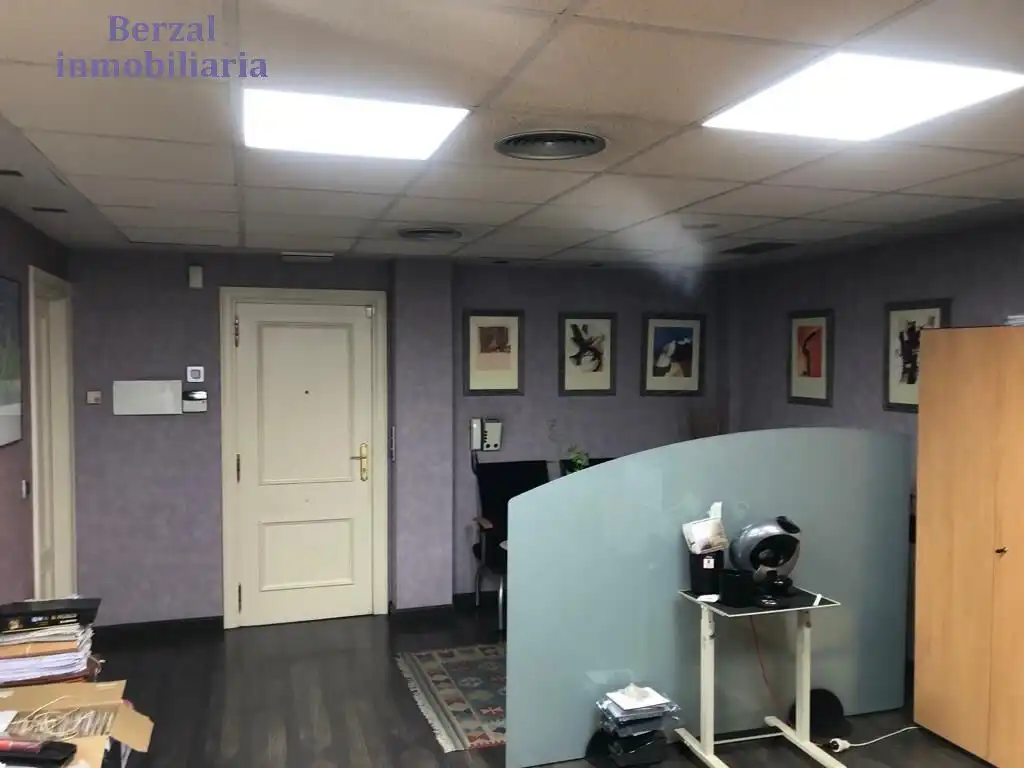 Ufficio con ascensore in vendita a Calle Avenida Portugal, imagen 3