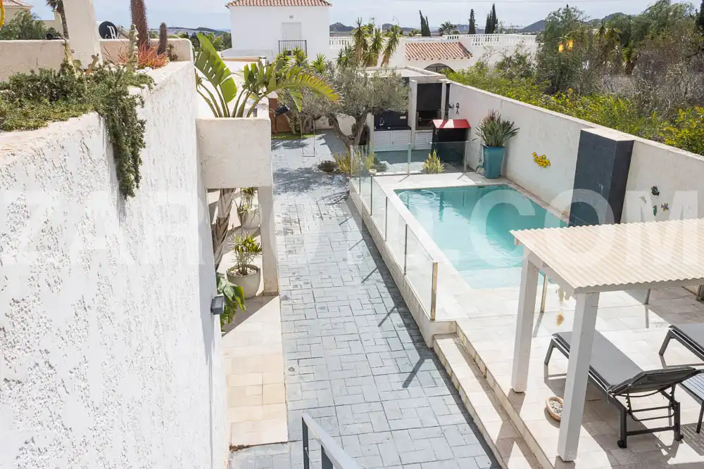 Piscina de Casa o xalet en venda en Cuevas del Almanzora amb Calefacció, Jardí privat i Terrassa