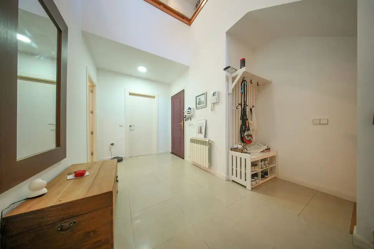 Chalet con piscina en venta en Dehesa – El Soto, imagen 3