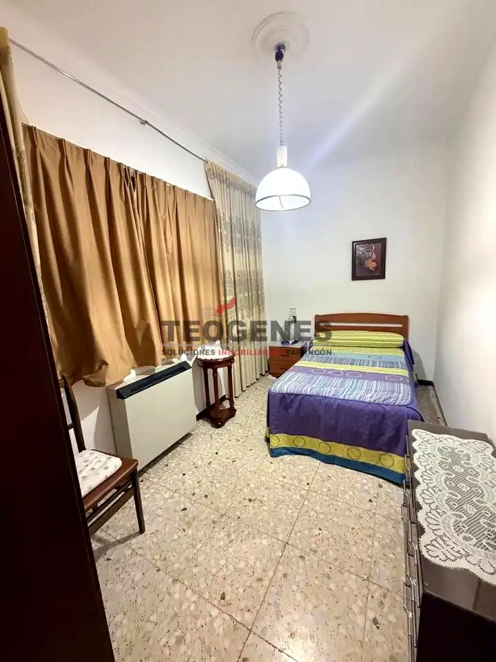 Habitación de Casa o chalet en venta en Campos del Paraíso con Calefacción, Terraza y Amueblado