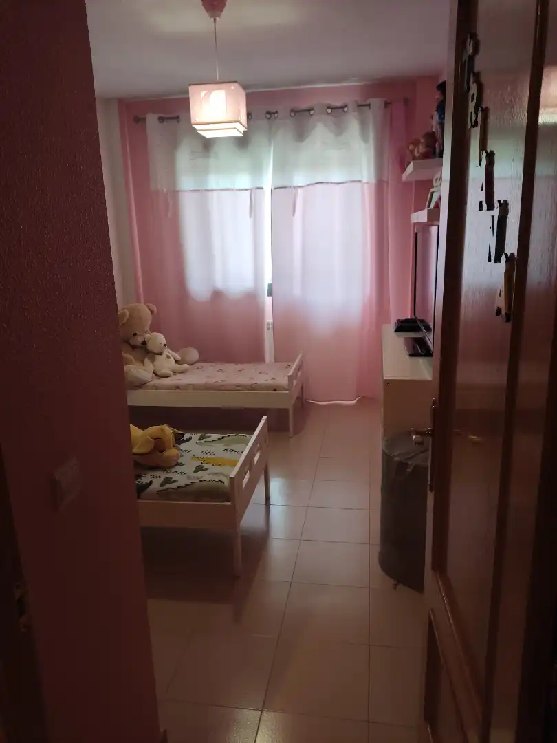 Dormitori de Casa adosada en venda en Seseña amb Calefacció, Terrassa i Moblat