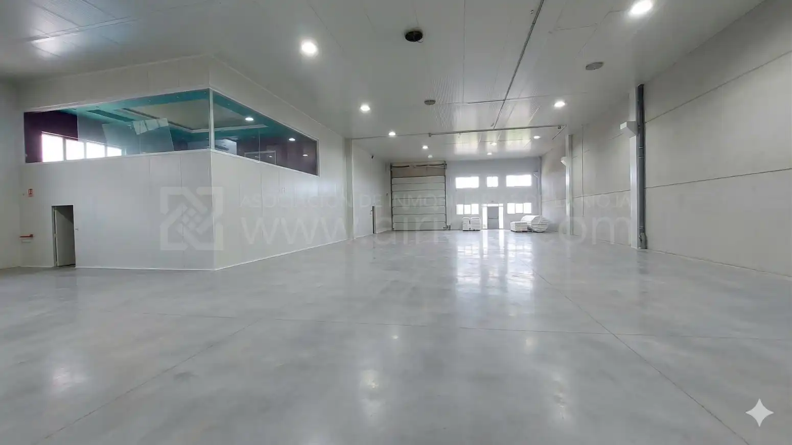 Industrial building for sale in Albelda de Iregua - Avenida La Yasa, imagen 3
