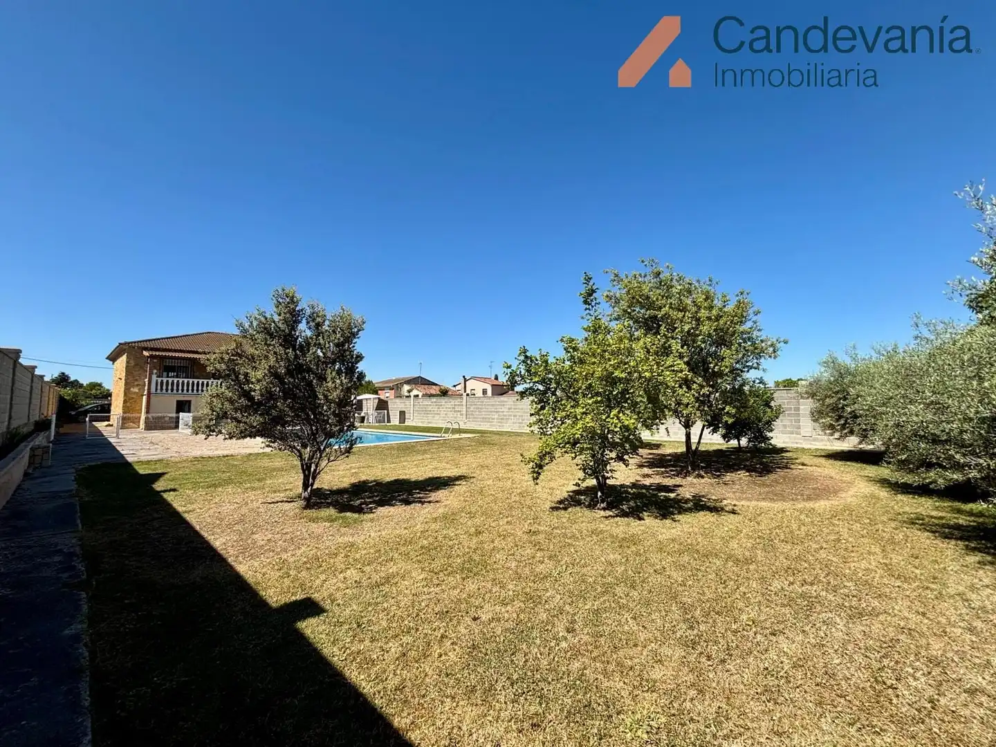 Jardín de Casa o chalet en venta en San Mateo de Gállego con Aire acondicionado, Calefacción y Jardín privado