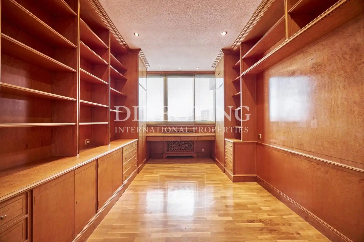 Flat for sale in Madrid  with Air Conditioner, Heating and Parquet flooring
