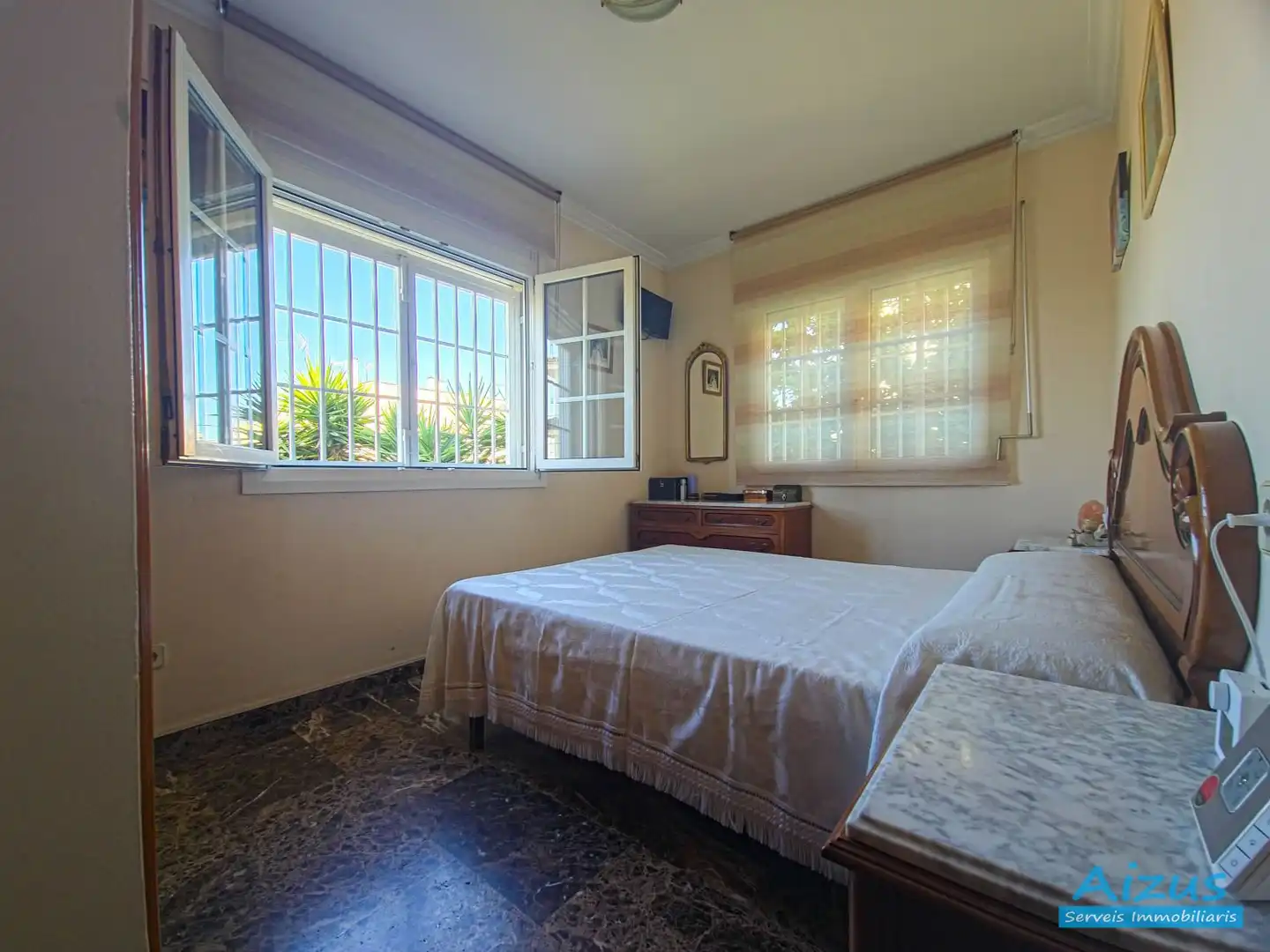 Dormitori de Casa o xalet en venda en Cerdanyola del Vallès amb Aire condicionat, Calefacció i Jardí privat