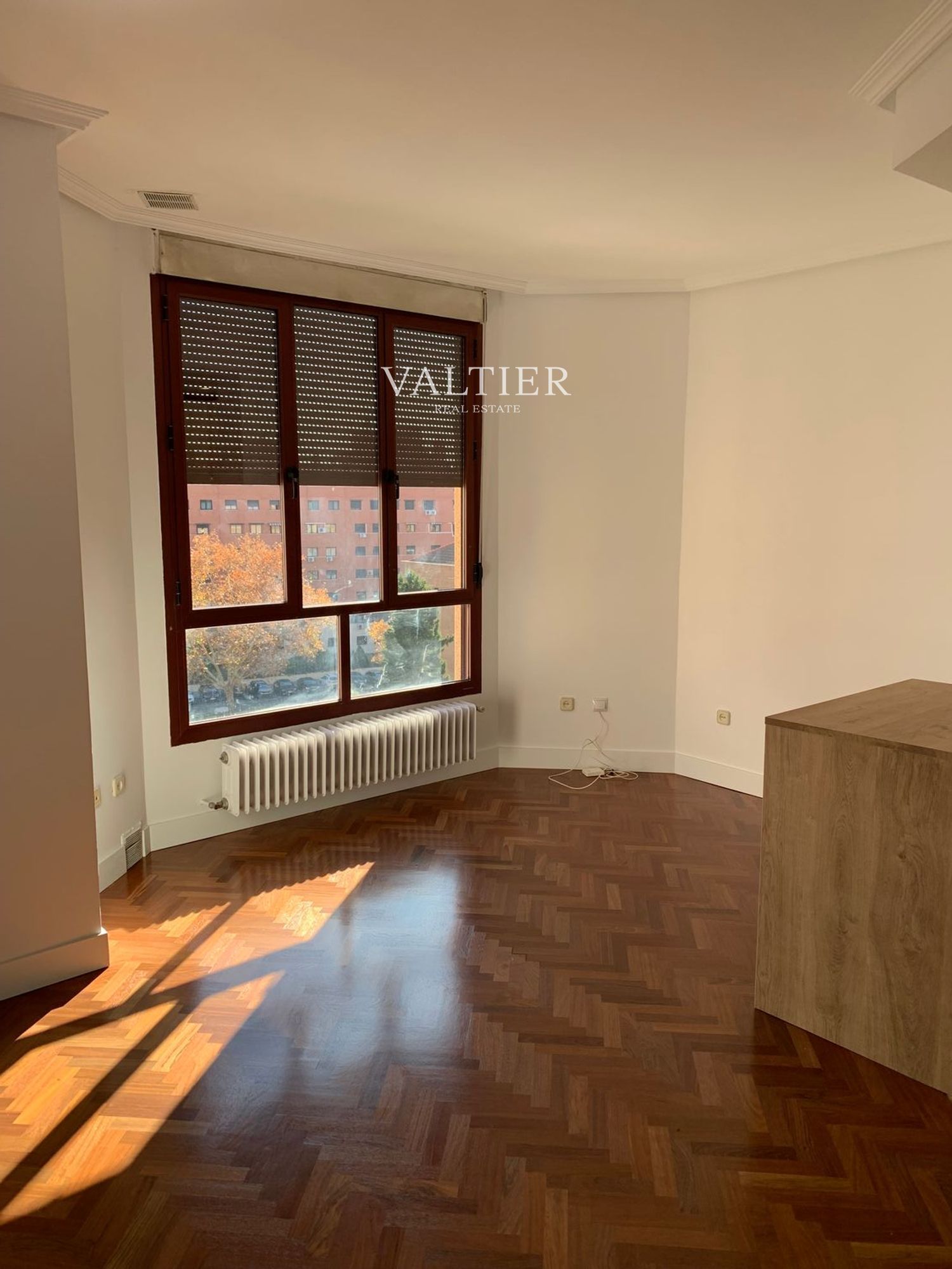 Dormitori de Pis de lloguer en  Madrid Capital amb Aire condicionat, Piscina i Piscina comunitària