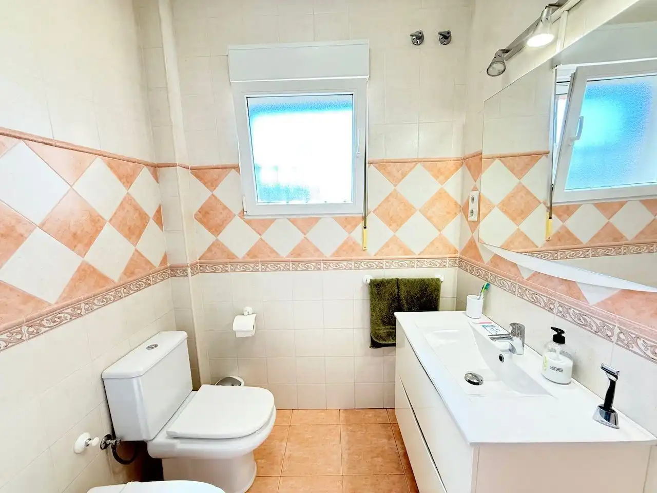 Chalet con piscina en venta en Caleta de Vélez, imagen 53