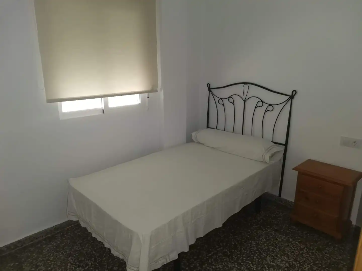Habitación de Piso en venta en Manises con Amueblado, Horno y Alarma