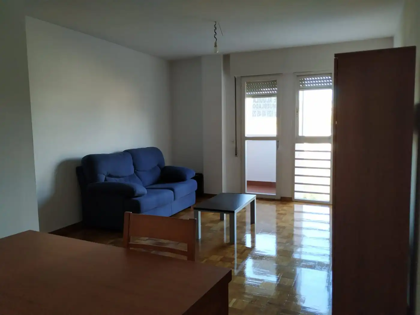 Sala d'estar de Pis en venda en Ponferrada amb Calefacció, Terrassa i Traster