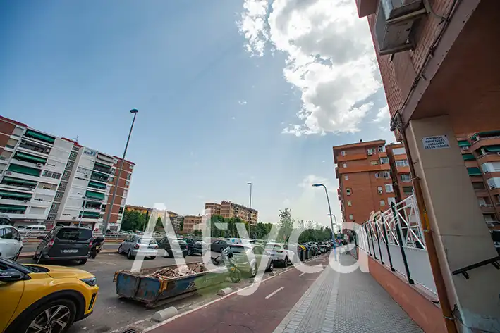 Vista exterior de Pis de lloguer en Córdoba amb Aire condicionat, Calefacció i Jardí privat