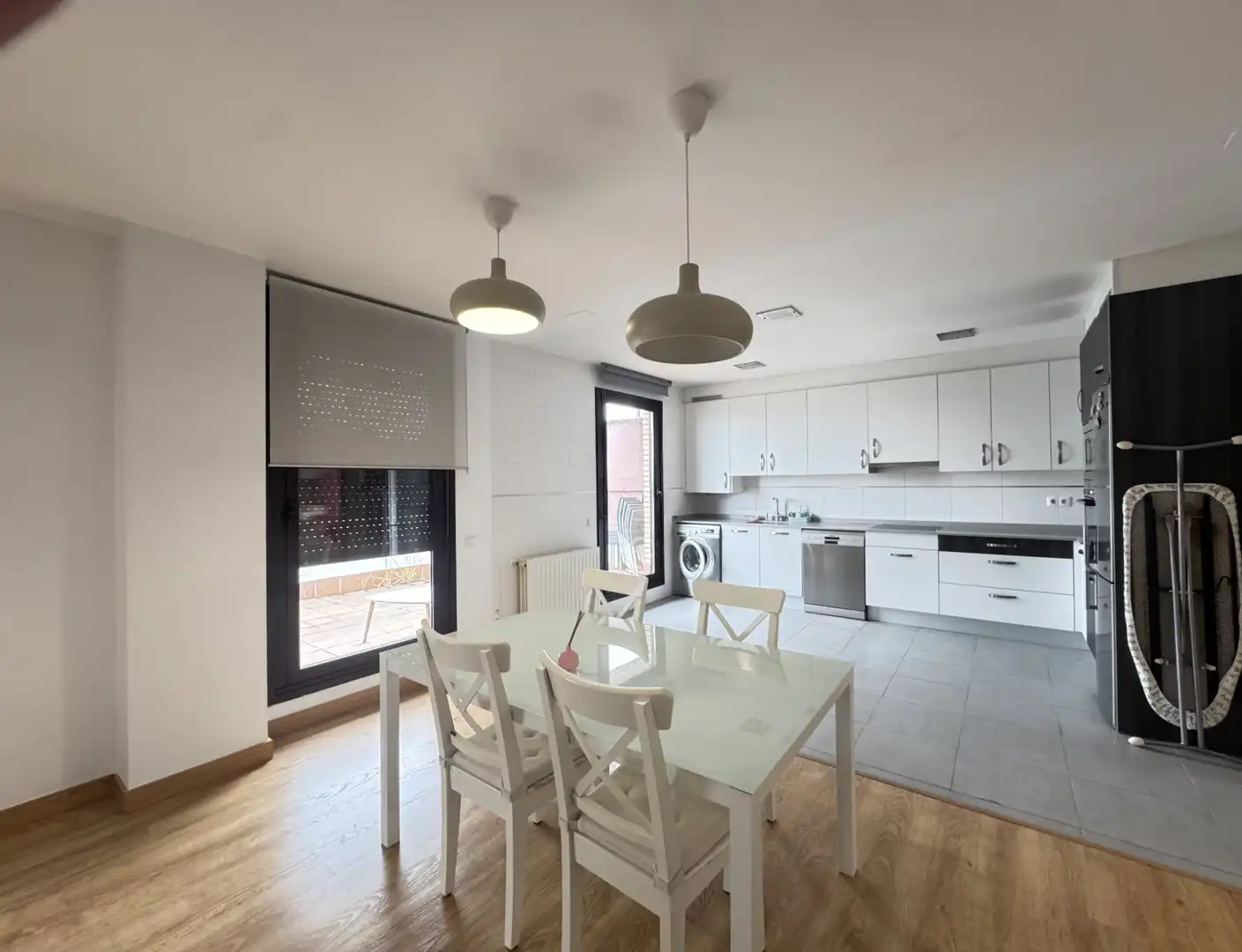 Cocina de Ático en venta en Avilés con Calefacción, Parquet y Terraza