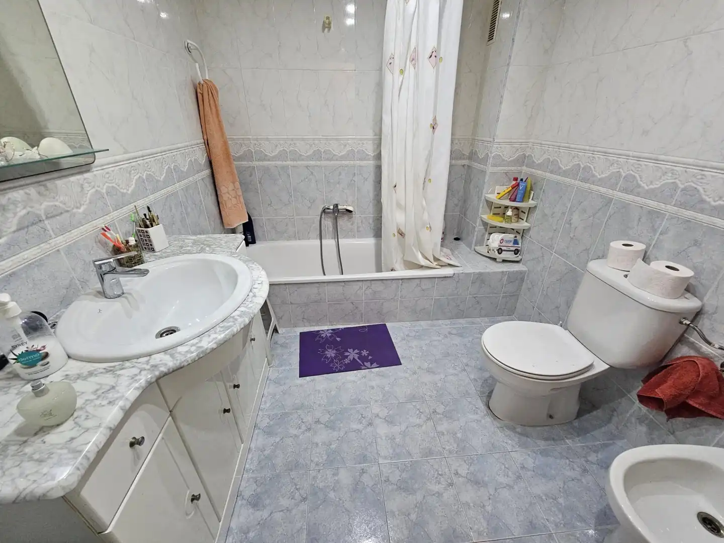 Bathroom of Flat for sale in Sueca  with Air Conditioner, Heating and Storage room