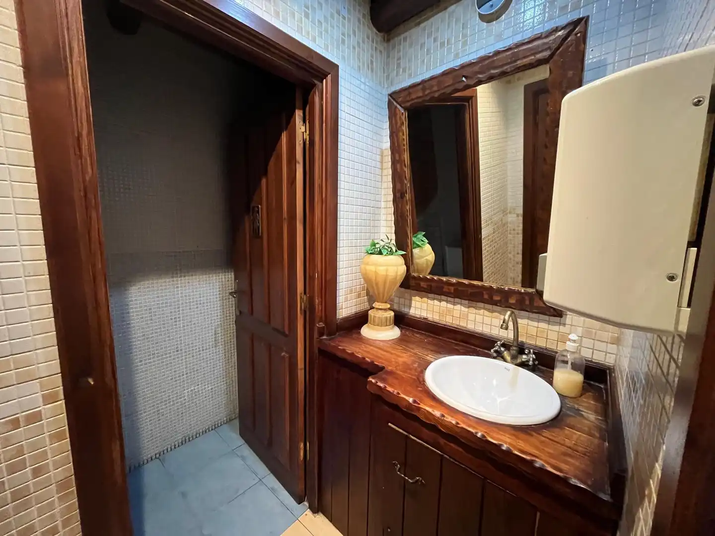 Baño de Local en venta en Pueyo / Puiu