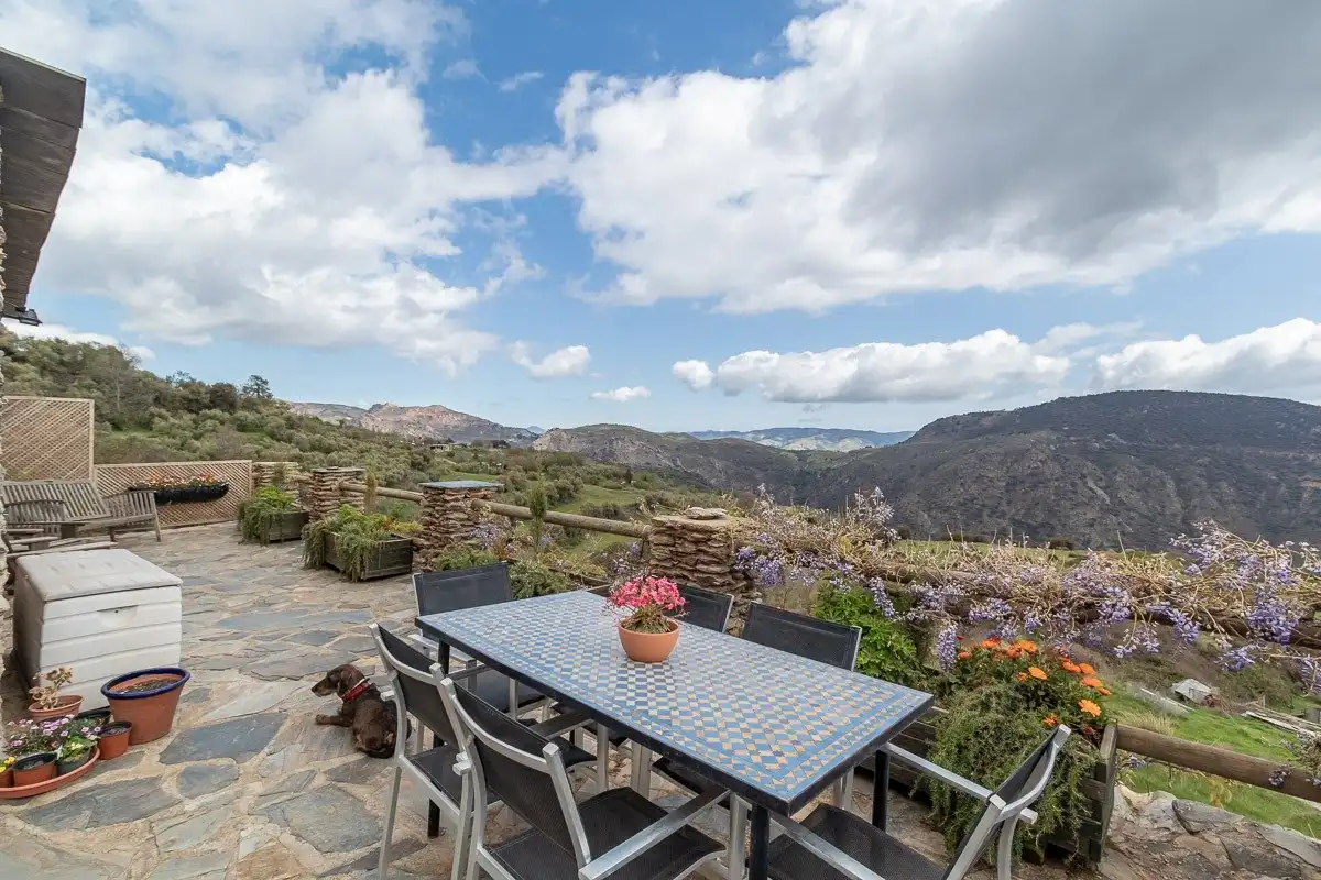 Terrassa de Casa o xalet en venda en Pórtugos amb Calefacció, Jardí privat i Terrassa