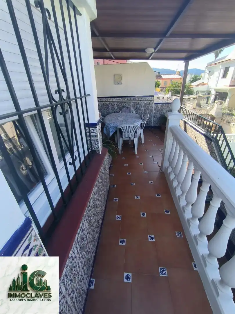 Terrace of Detached homes for sale in Algeciras  with Terrace and Furnished