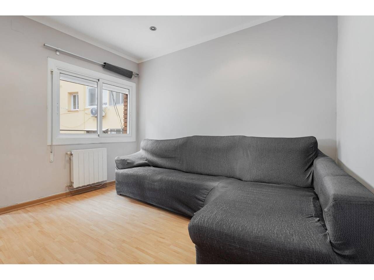 Living room of Flat for sale in  Barcelona Capital  with Balcony