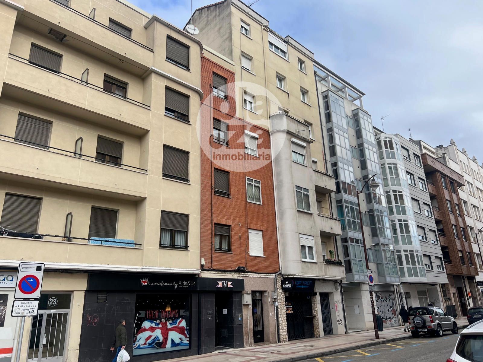 Exterior view of Flat for sale in Burgos Capital  with Heating