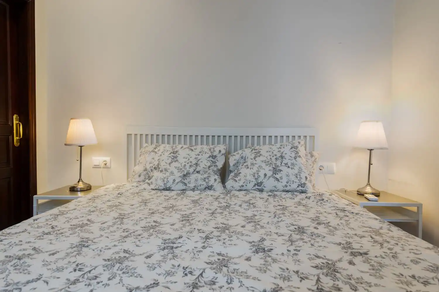 Habitación de Piso en venta en Sevilla con Aire acondicionado, Trastero y Amueblado