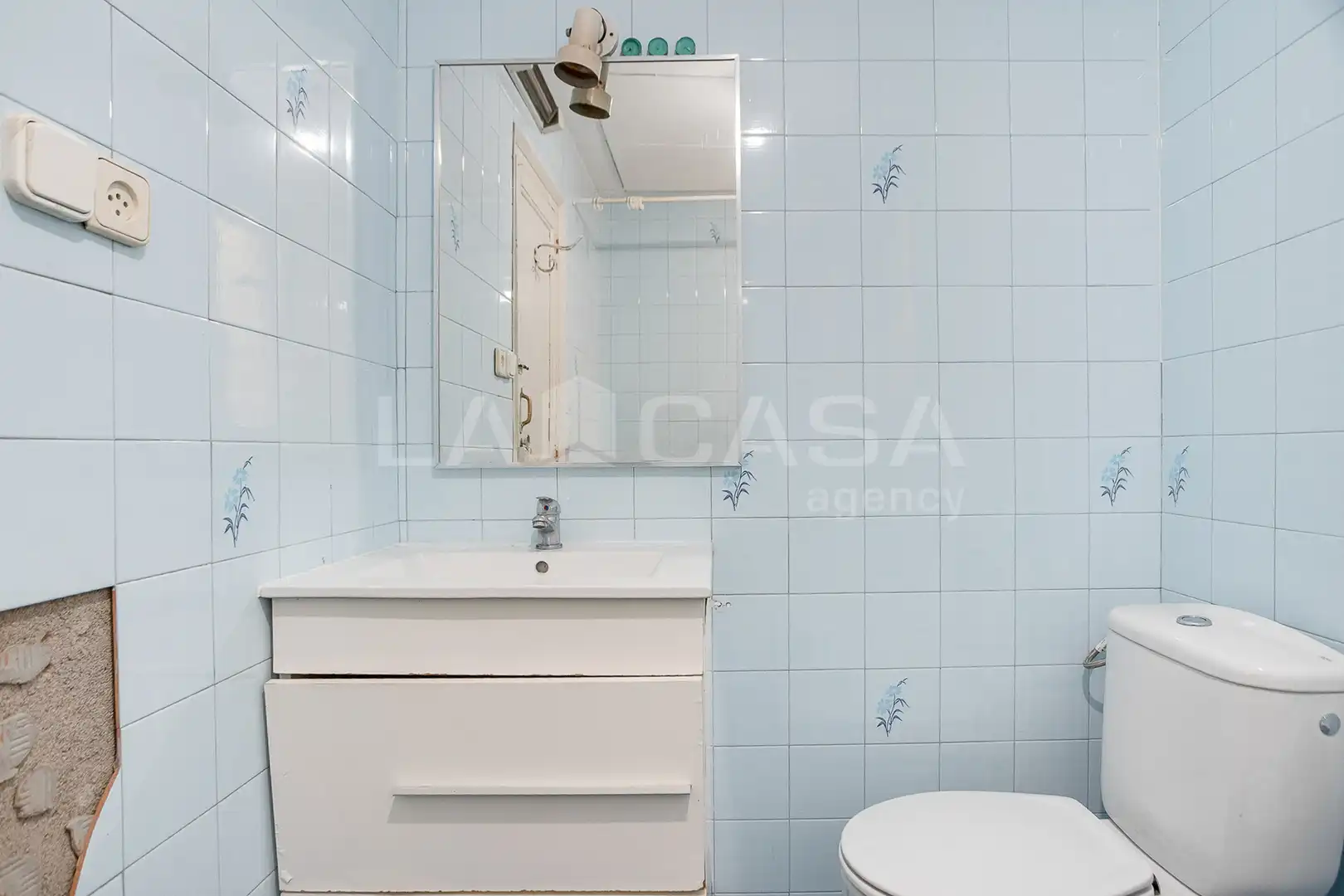 Bathroom of Flat for sale in Sant Adrià de Besòs  with Heating and Balcony