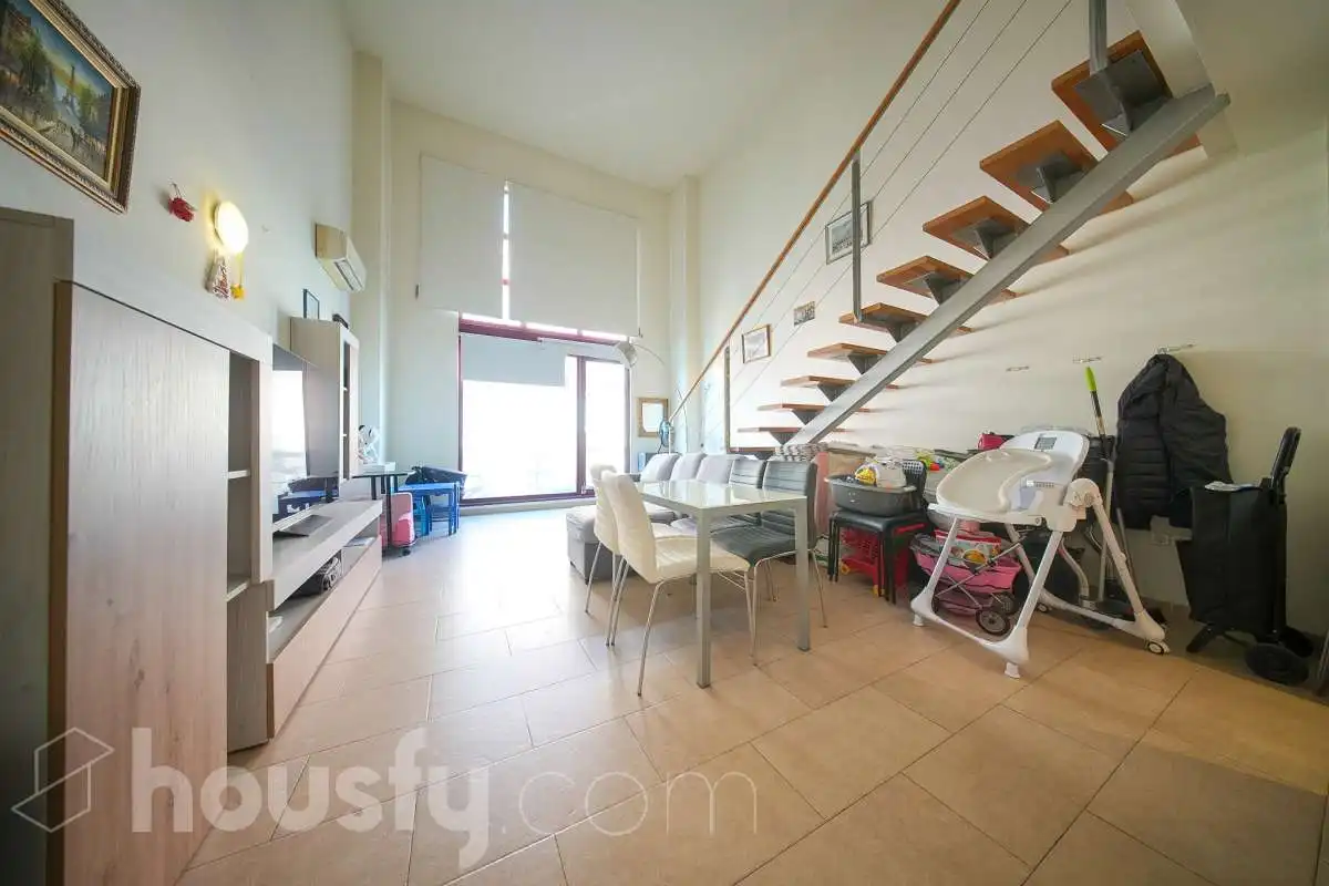 Sala de estar de Piso en venta en Madrid con Aire acondicionado y Balcón