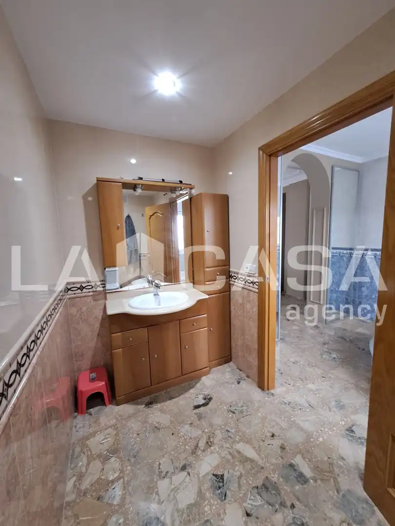 Bany de Casa o xalet en venda en Terrassa amb Terrassa i Piscina
