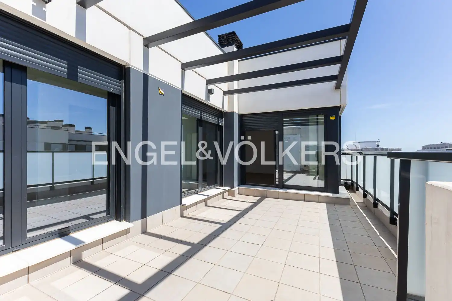 Terraza de Ático de alquiler en Valencia con Aire acondicionado, Calefacción y Trastero