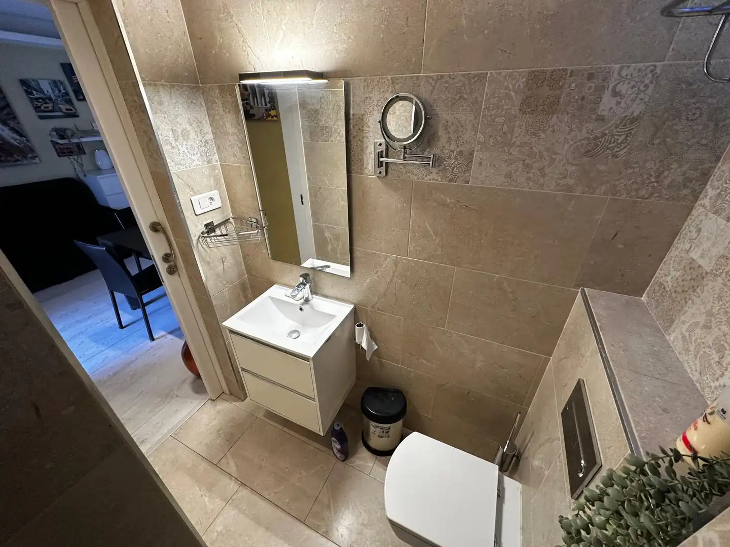 Badezimmer von Dachboden zum Verkauf in Barcelona mit Balkon