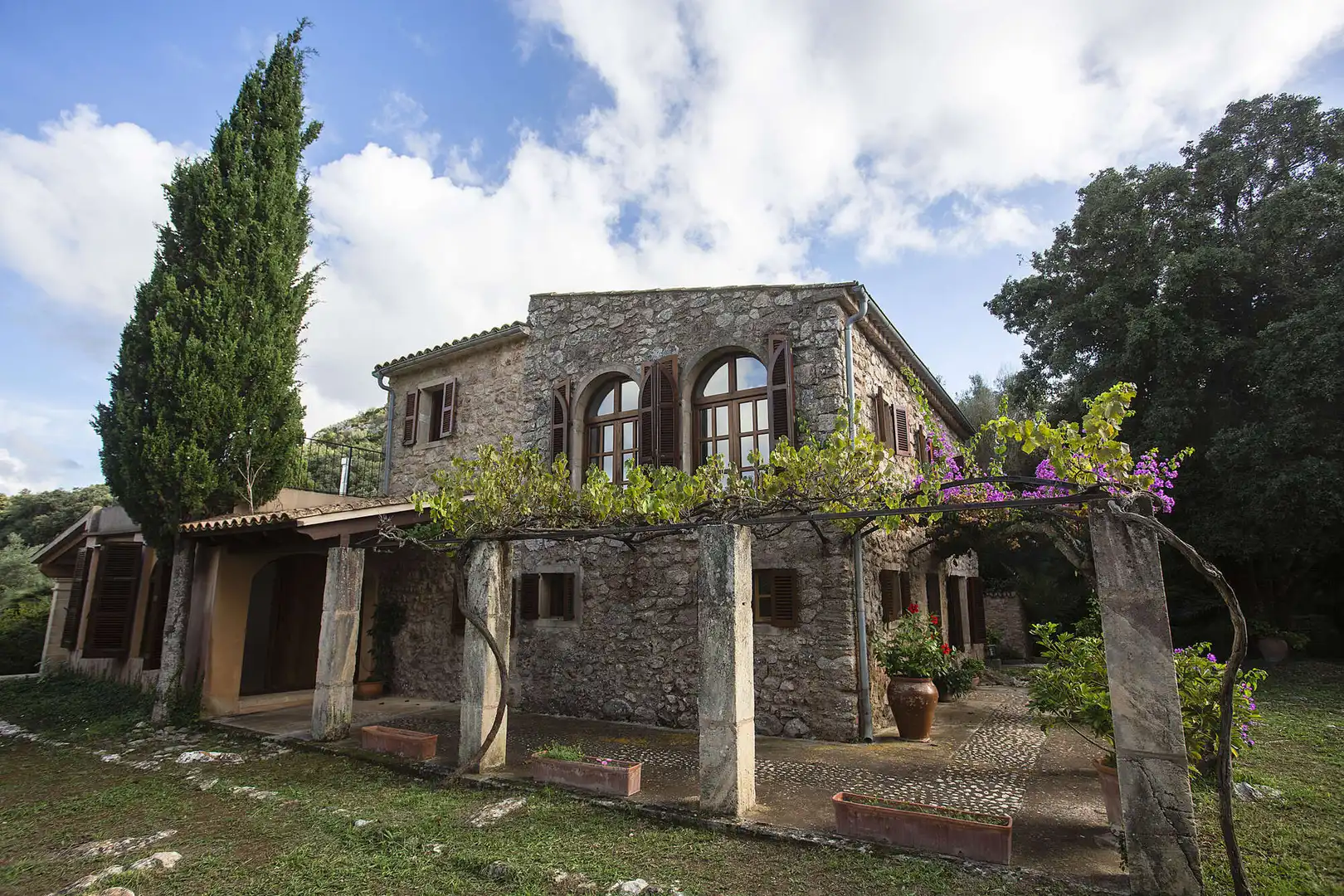 Vista exterior de Finca rústica en venda en Capdepera amb Calefacció i Terrassa