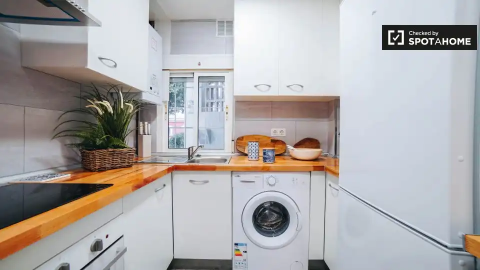 Kitchen of Flat for share in Madrid  with Air Conditioner, Heating and Terrace