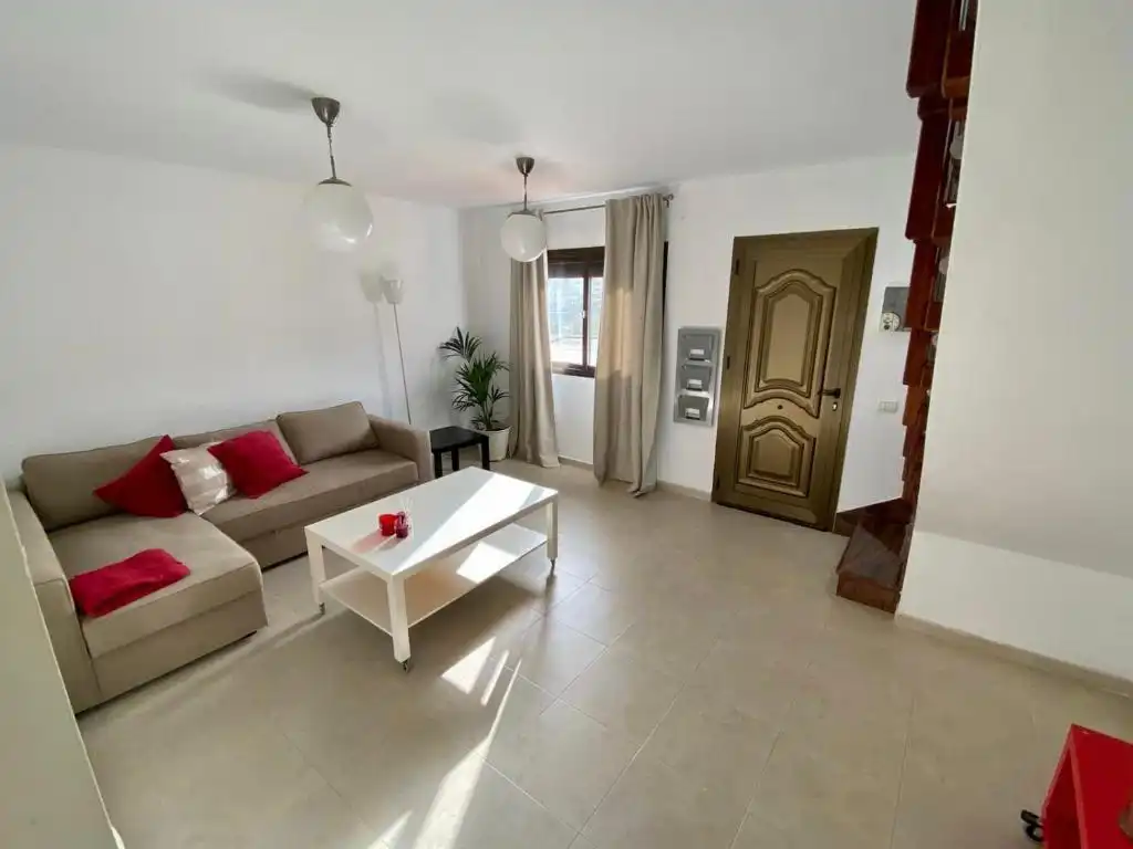 Sala d'estar de Casa o xalet en venda en El Pinar de El Hierro amb Terrassa i Moblat