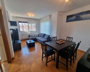 Sala d'estar de Apartament de lloguer en Burgos Capital amb Terrassa