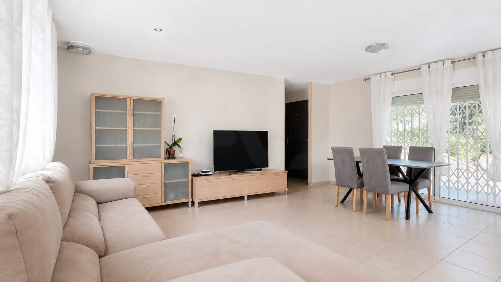 Sala d'estar de Casa o xalet en venda en Riudecanyes amb Calefacció i Terrassa