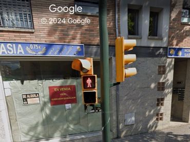 Local comercial en alquiler en Av girona 10
