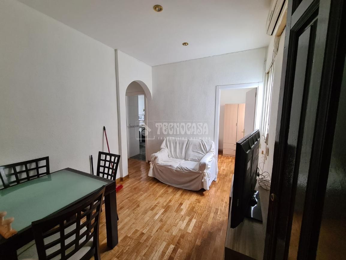 Sala d'estar de Pis en venda en  Madrid Capital amb Aire condicionat i Calefacció