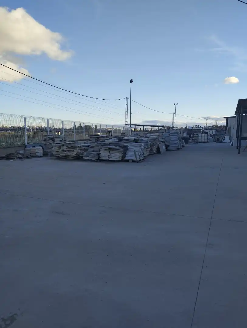 Nau industrial en venda a Calle Camino Viejo de Malaga s/n, imagen 5