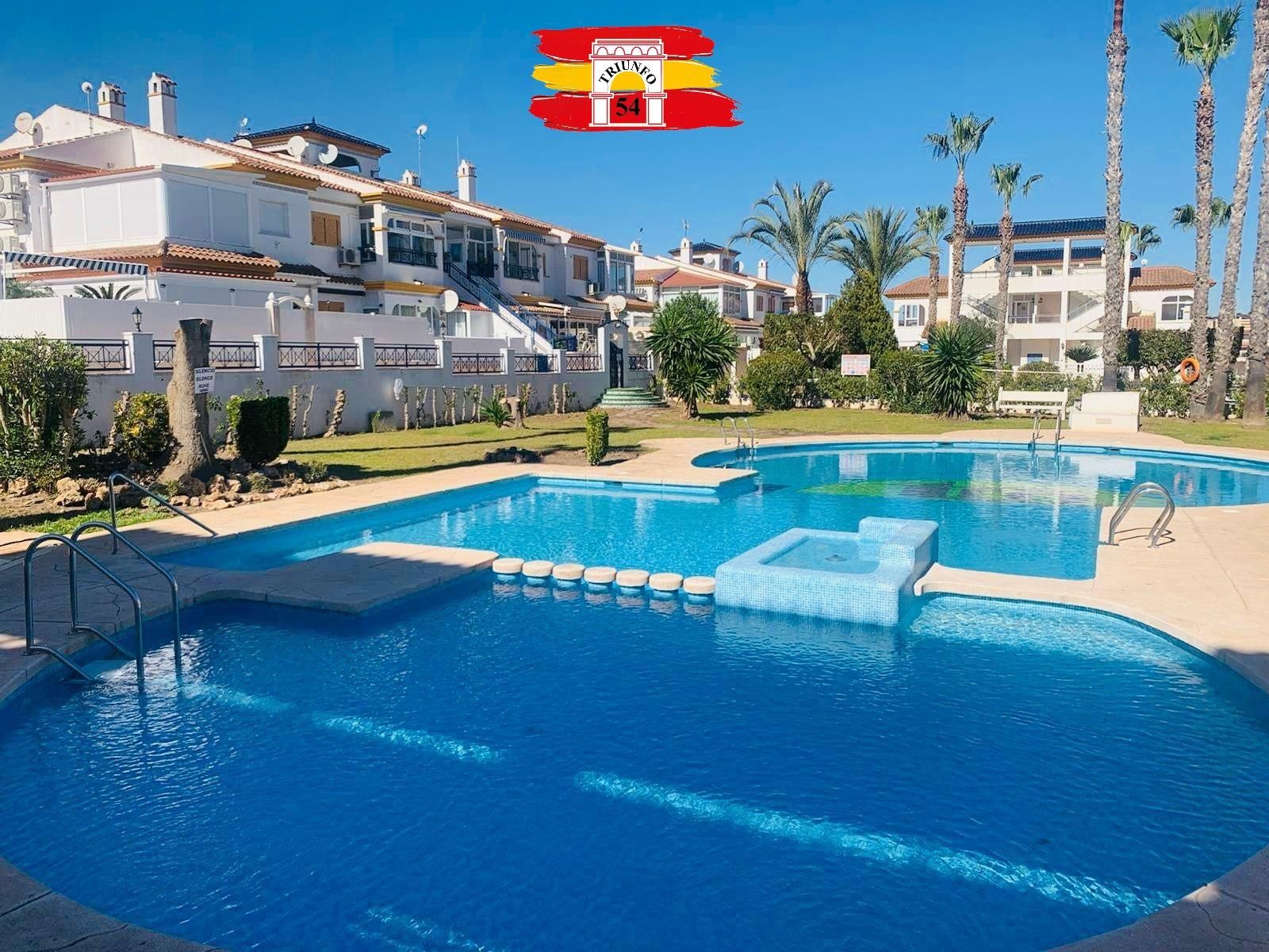 Swimming pool of Planta baja for sale in Pilar de la Horadada  with Air Conditioner, Private garden and Storage room