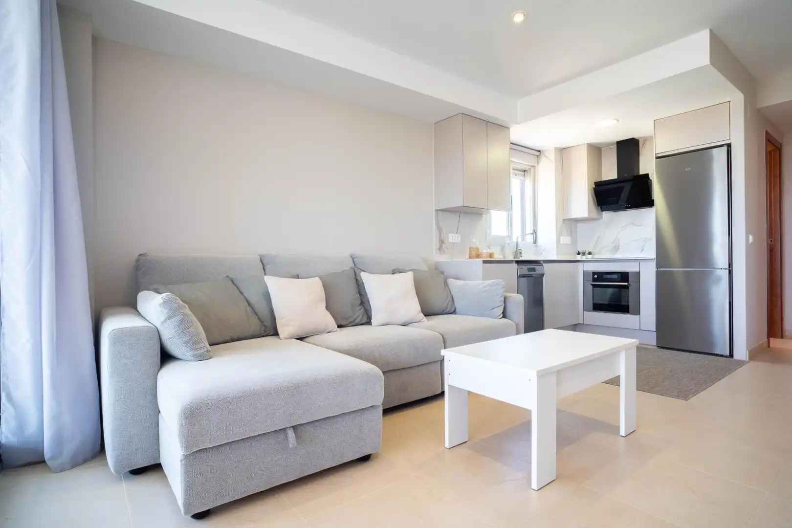 Living room of Apartments for sale in Oropesa del Mar / Orpesa  with Air Conditioner, Private garden and Terrace
