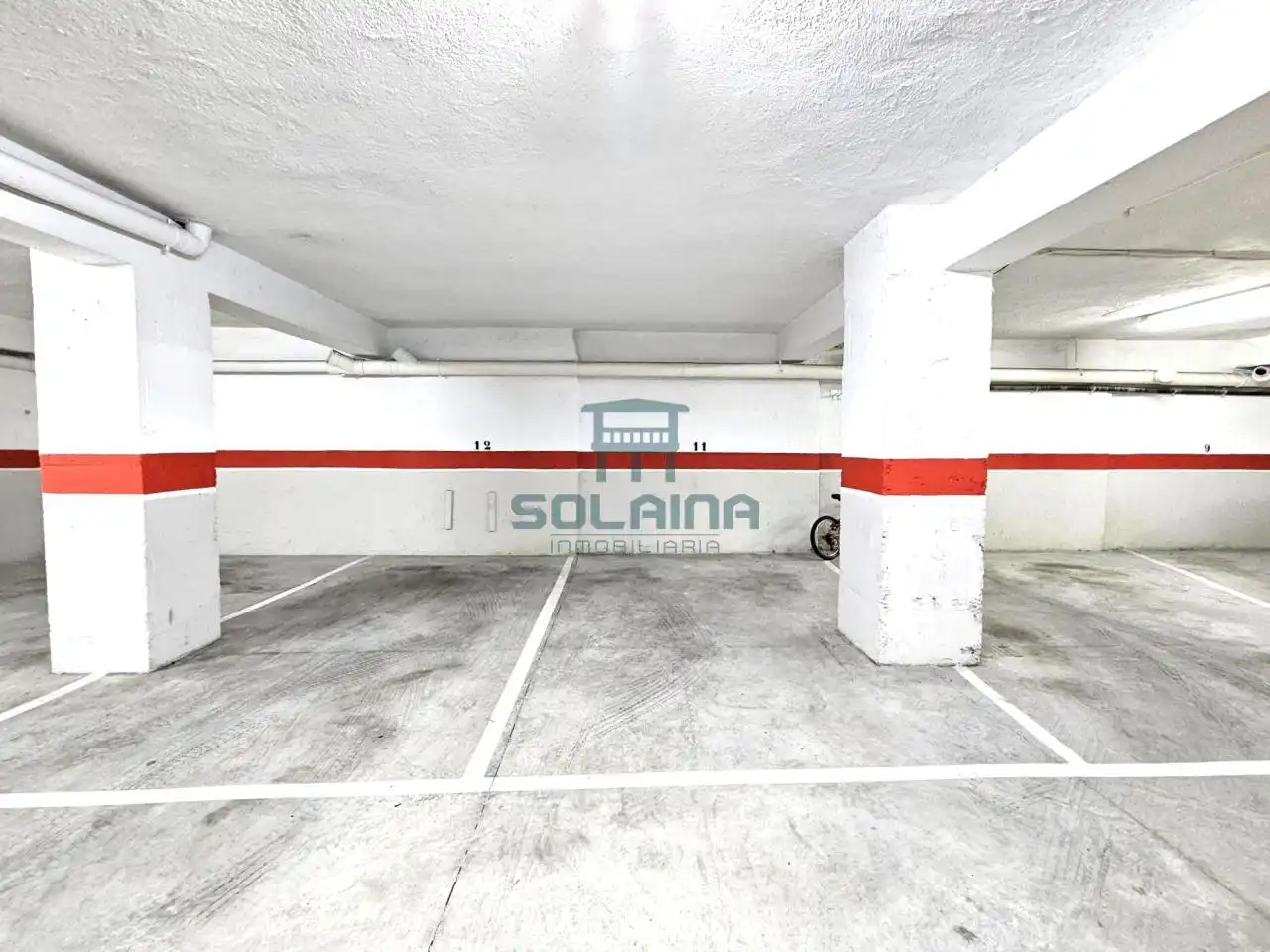 Parking de Piso en venta en Ourense Capital  con Calefacción, Trastero y Amueblado