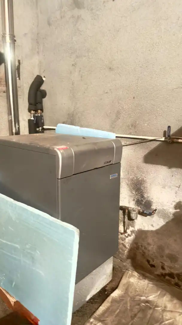 Piso en venta en A Pobra de Trives  con Calefacción y Amueblado