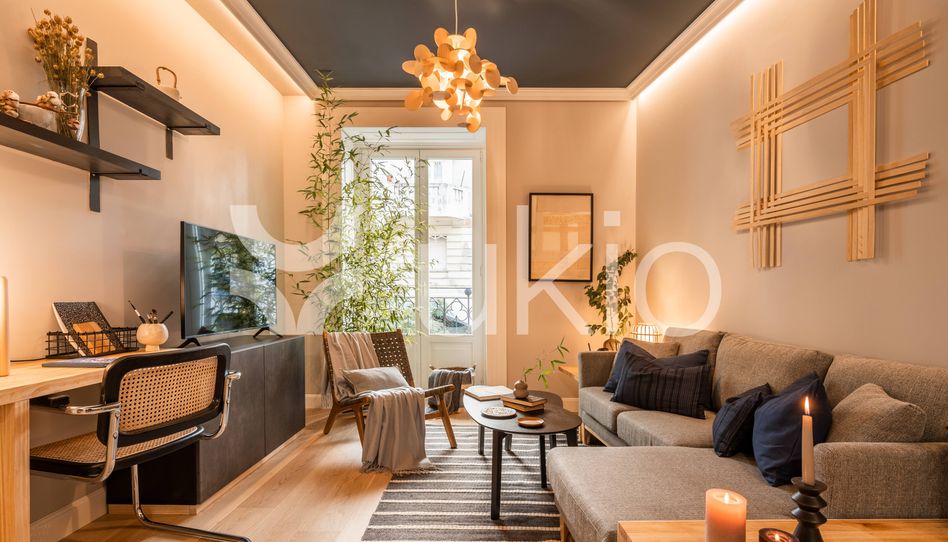 Apartamento de alquiler en Calle de Santa Engracia, Almagro