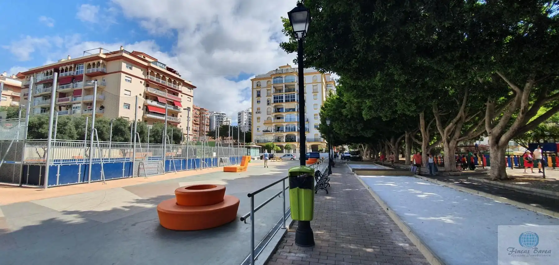Garaje en venta en Los Boliches