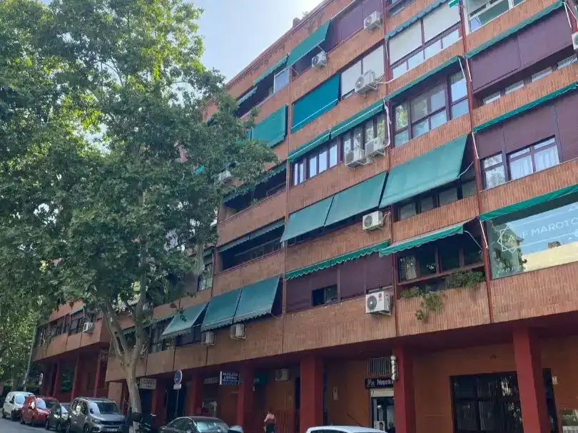 Exterior view of Flat for rent in Beiro
