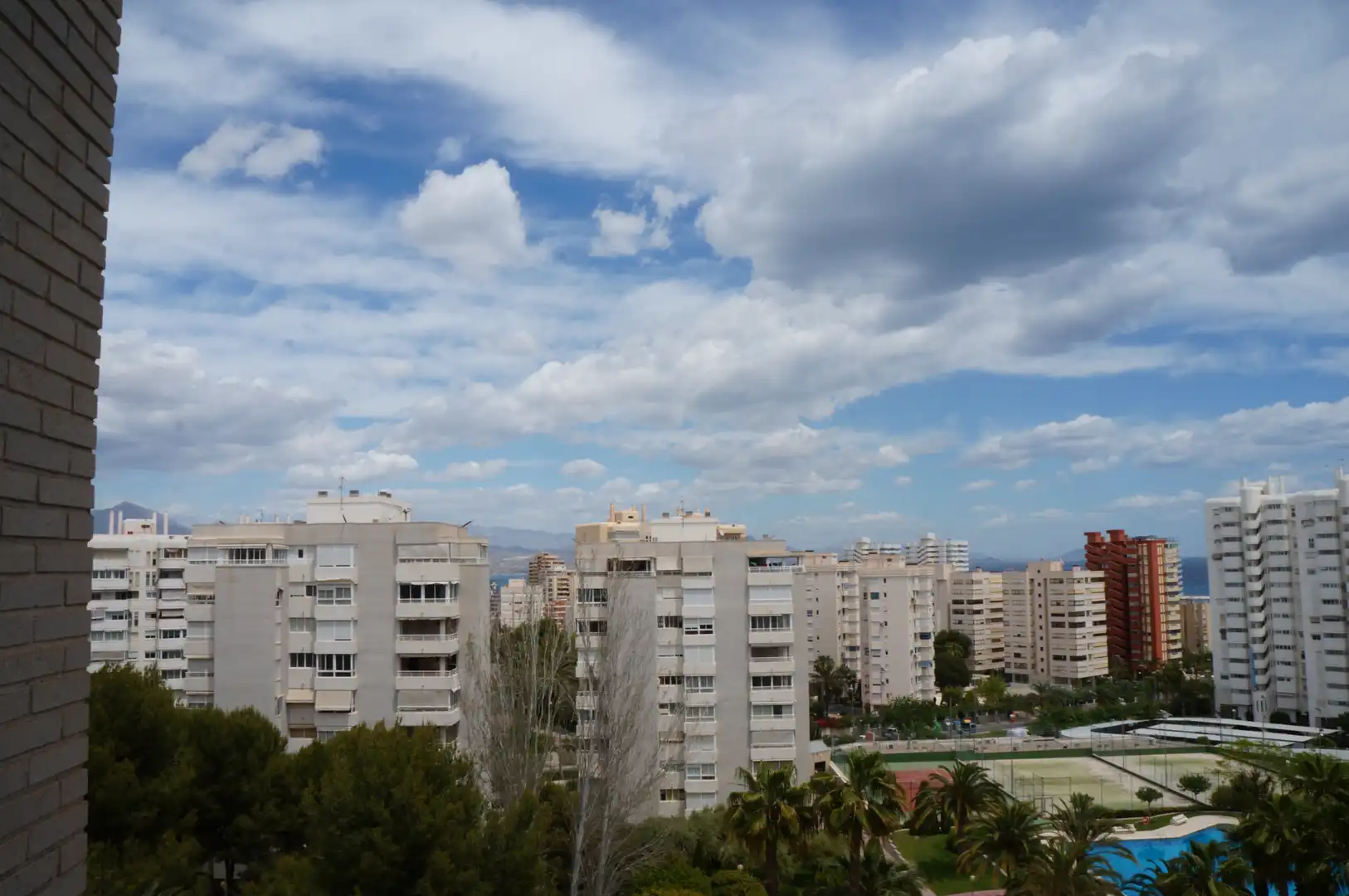 Vista exterior de Apartament de lloguer en Alicante / Alacant amb Aire condicionat, Calefacció i Terrassa