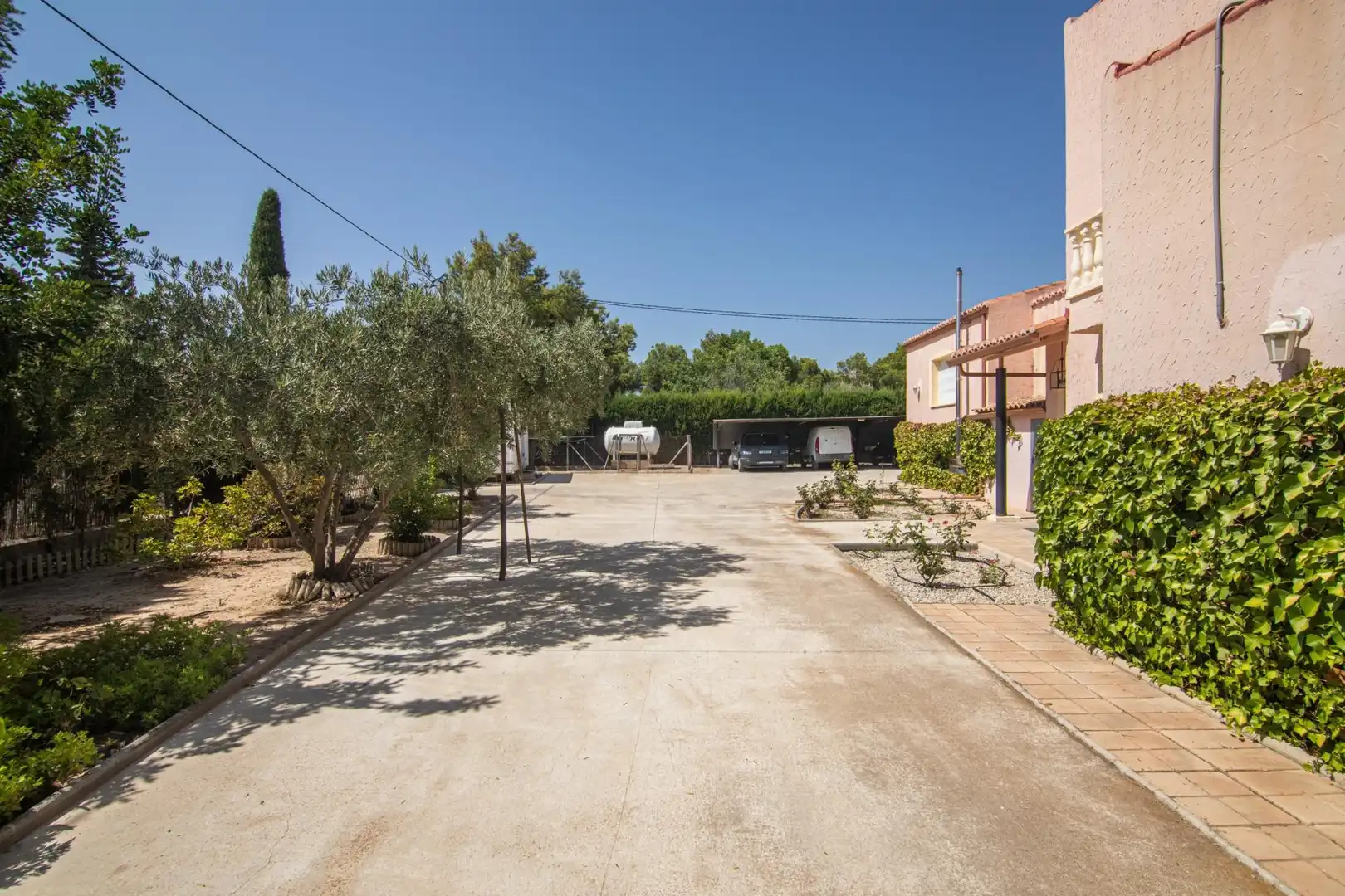 Parking of Houses for sale in Elche / Elx  with Air Conditioner, Heating and Private garden